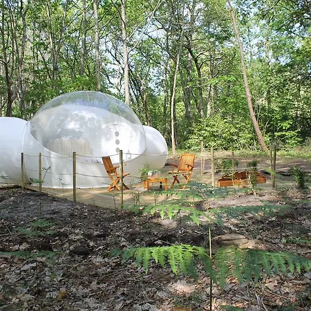 Роскошный шатер Au Pays Des Bulles *